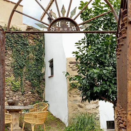 Turisticos El Patio Del Nogal *