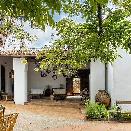 Turisticos El Patio Del Nogal * Guadalupe (Extremadura)