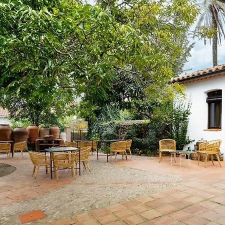 Turisticos El Patio Del Nogal *