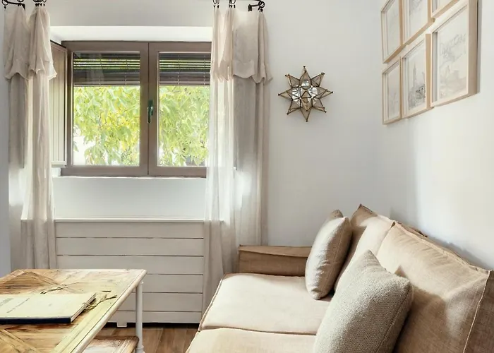 Turisticos El Patio Del Nogal *